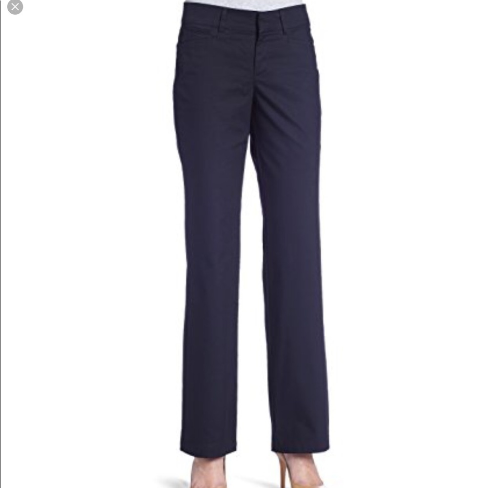 Flat front navy Dockers pant